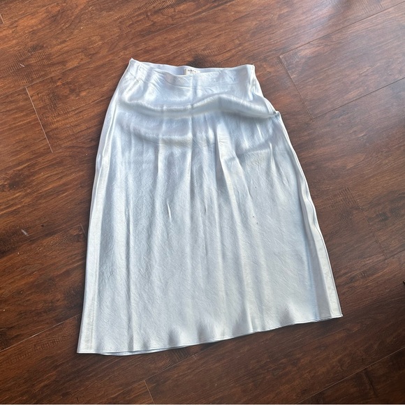 Aritzia Babaton midi skirt - Picture 3 of 6